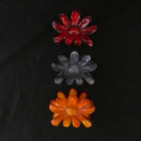 Beautiful| SET OF 3 | Floral Claw Clips | Red, Blue and Orange Flowers - Picture 11 of 11